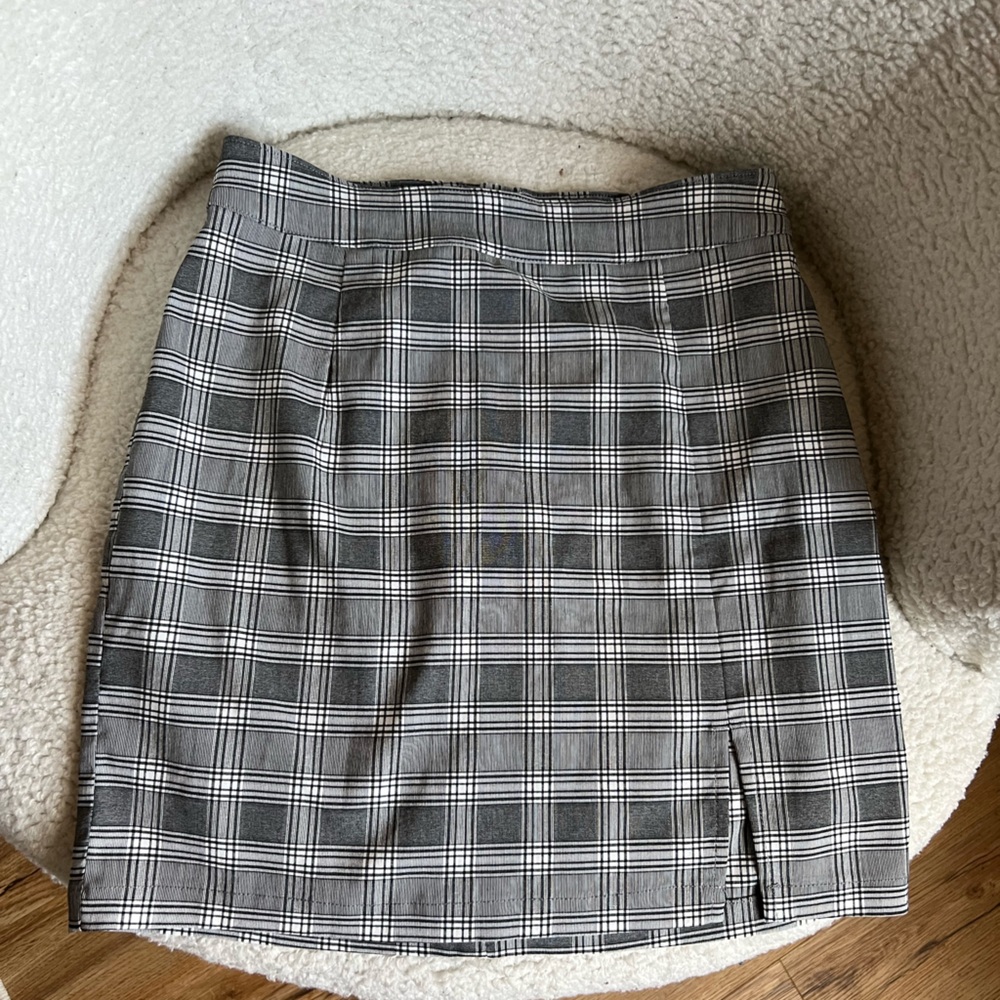 Garage Plaid Mini Skirt | PS - Picture 2 of 9